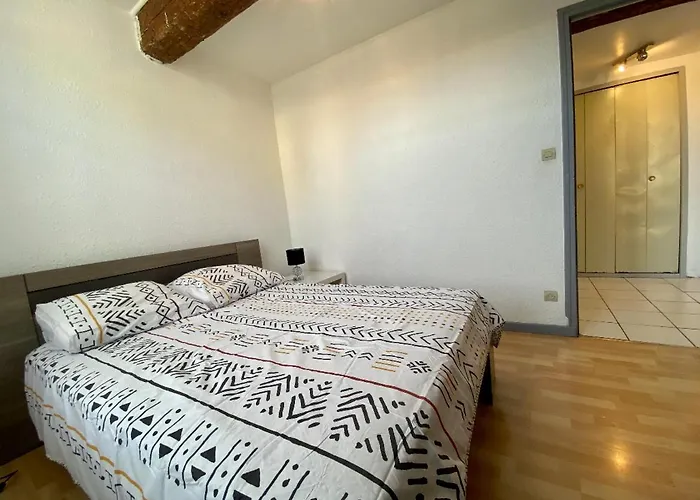 アパート Aigle D Or *